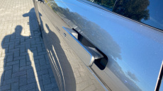 Land Rover Range Rover Evoque 2.0 D200 R-Dynamic SE 5dr Auto Diesel Hatchback